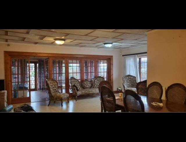 4 BEDROOM HOUSE FOR SALE IN HOWICK EAST